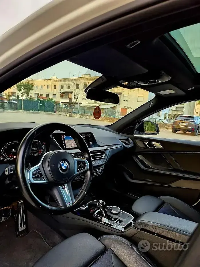 Usata BMW 118 M Sport 150 CV (110 kW) 2021 Bianco Utilitaria