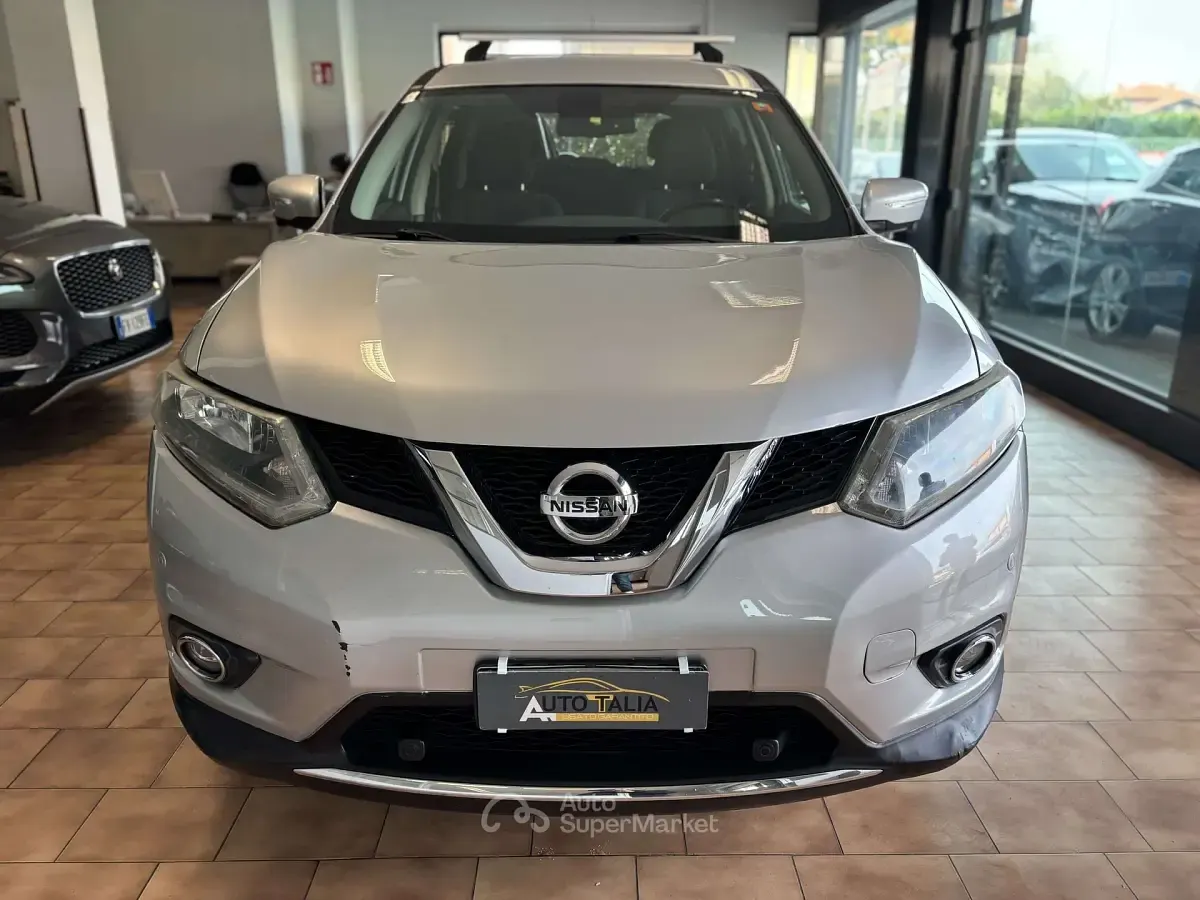 Begagnad Nissan X-Trail 131 HK (96 kW) 2016 Grå SUV