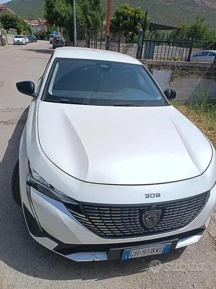Usata Peugeot 308 SW Allure 131 CV (96 kW) 2022 Station wagon