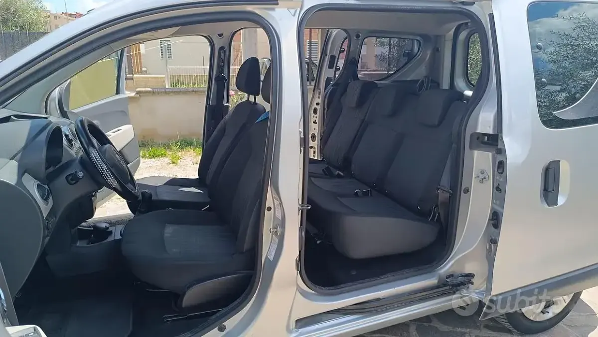 Usata Dacia Dokker 2012 Grigio Monovolume