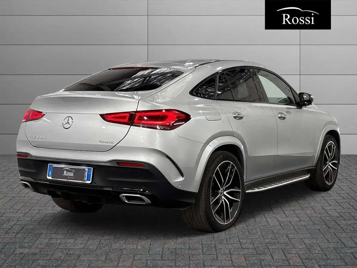 Usata Mercedes GLE300 Premium 272 CV (200 kW) 2023 Argento hightech SUV