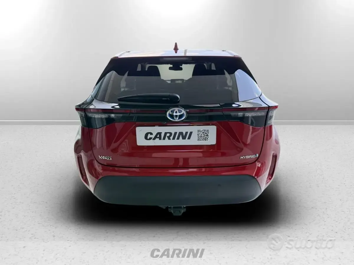 Usata Toyota Yaris Cross Lounge 116 CV (85 kW) 2022 Rosso SUV