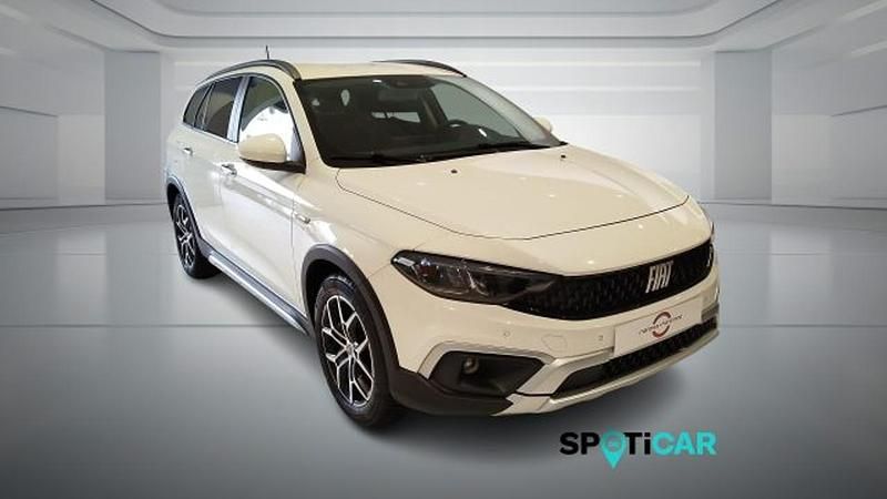 Usata Fiat Tipo Cross 131 CV (96 kW) 2024 Bianco Station wagon