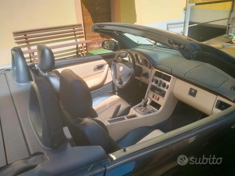 Usata Mercedes SLK200 2001 Nero Cabrio
