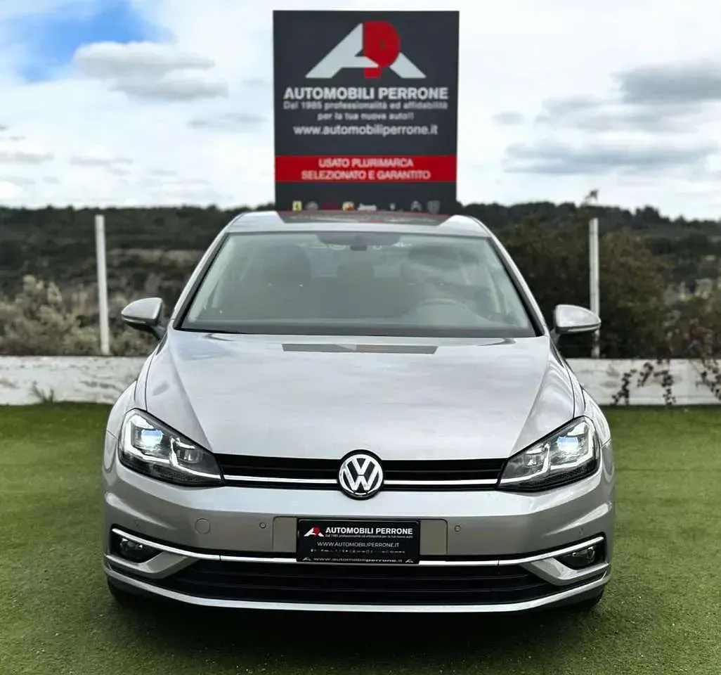 Usata VW Golf VII Highline 116 CV (85 kW) 2018 Grigio quarzo Berlina