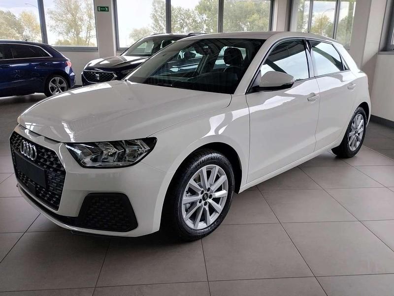 Nuova Audi A1 Sportback Business 116 CV (85 kW) 2025 Bianco Utilitaria