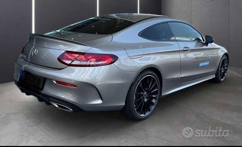 Usata Mercedes C220 AMG 194 CV (142 kW) 2022 Grigio Coupé