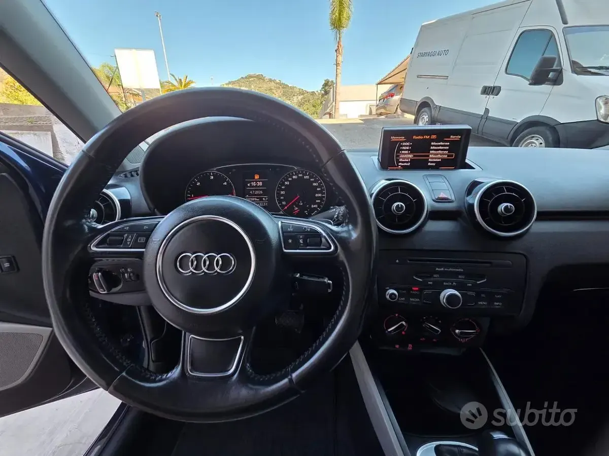 Usata Audi A1 Sportback Ambition 90 CV (66 kW) 2014 Bluazzurro Utilitaria