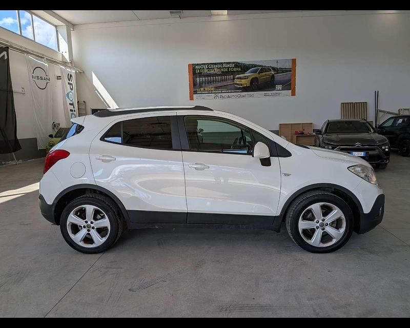 Usata Opel Mokka Cosmo 131 CV (96 kW) 2013 Bianco SUV