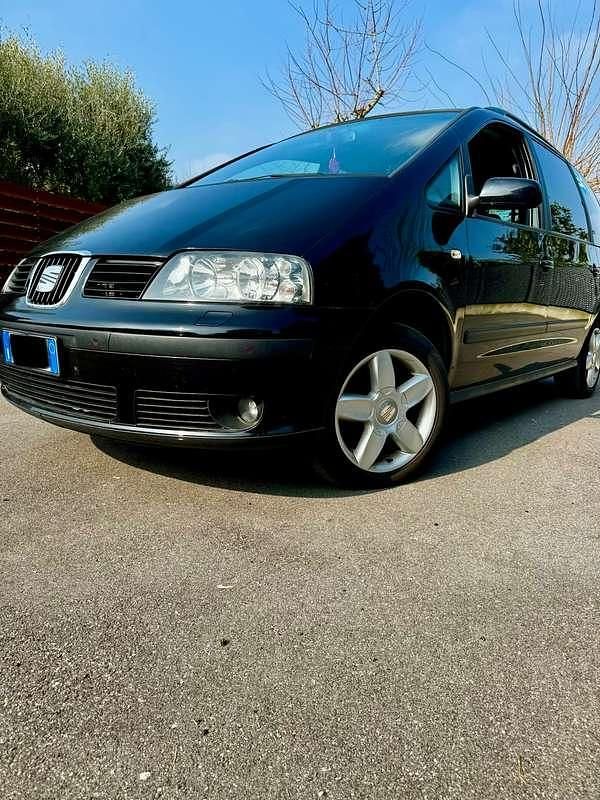 Usata Seat Alhambra Stella 116 CV (85 kW) 2008 Nero Monovolume