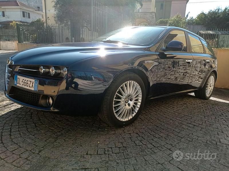 Usata Alfa Romeo 159 Exclusive 150 CV (110 kW) 2007 Blu Station wagon