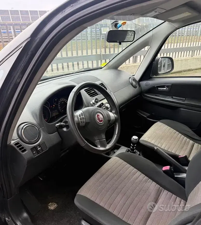 Occasion Fiat Sedici 135 ch (99 kW) 2011 Noir SUV