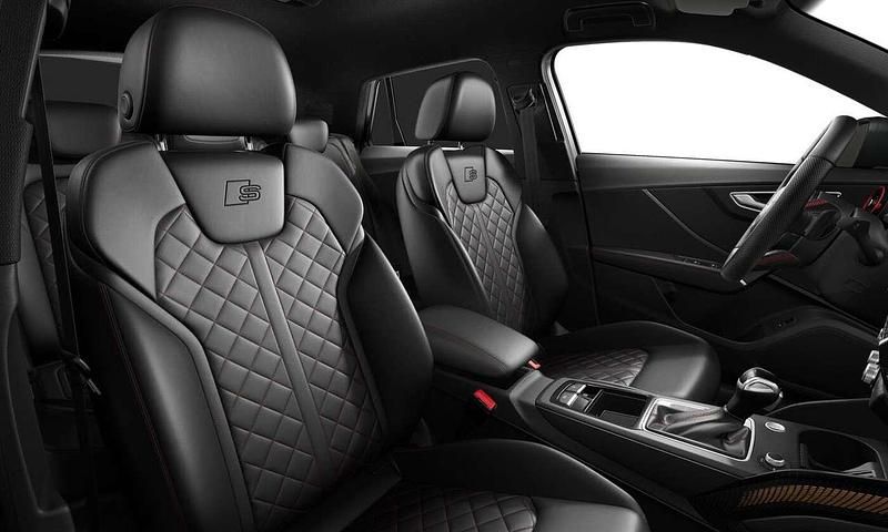 Usata Audi Q2 S-Line 150 CV (110 kW) 2025 Grigio SUV