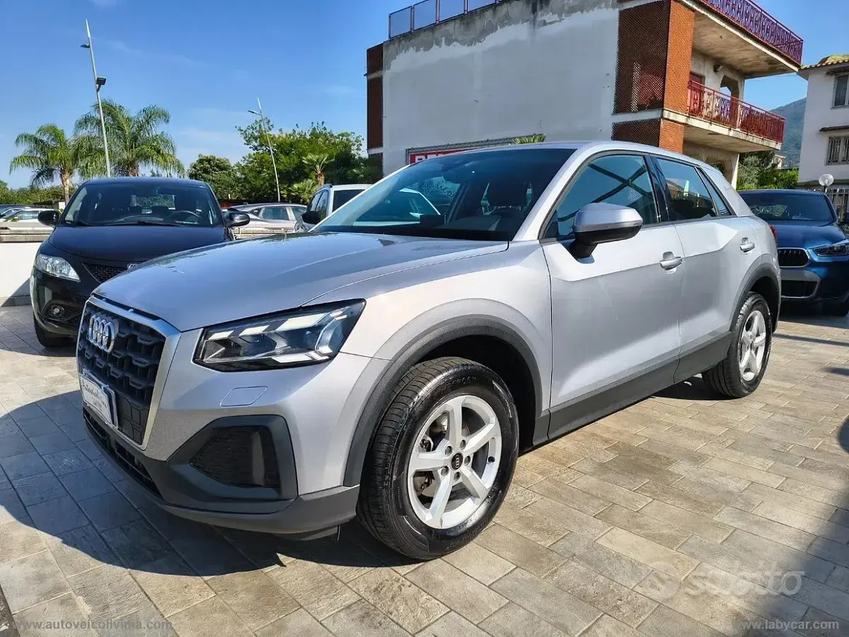 Usata Audi Q2 Business Plus 116 CV (85 kW) 2022 Argento SUV