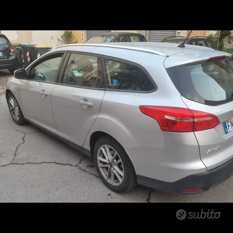 Begagnad Ford Focus Titanium 120 HK (88 kW) 2018 Vit Kombi