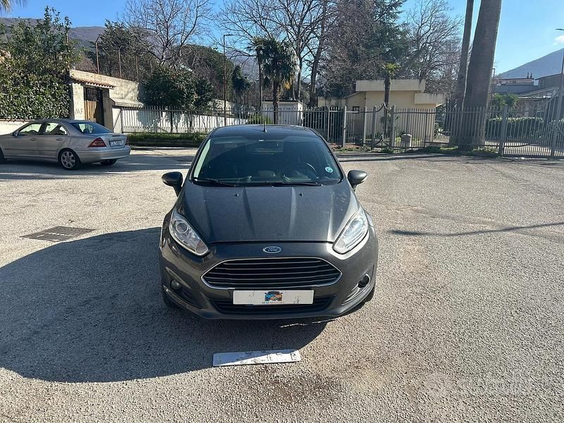 Usata Ford Fiesta 97 CV (71 kW) 2017 Berlina