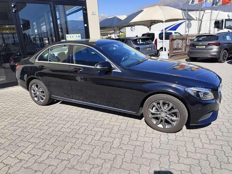 Usata Mercedes C200 Premium 136 CV (100 kW) 2015 Nero Berlina