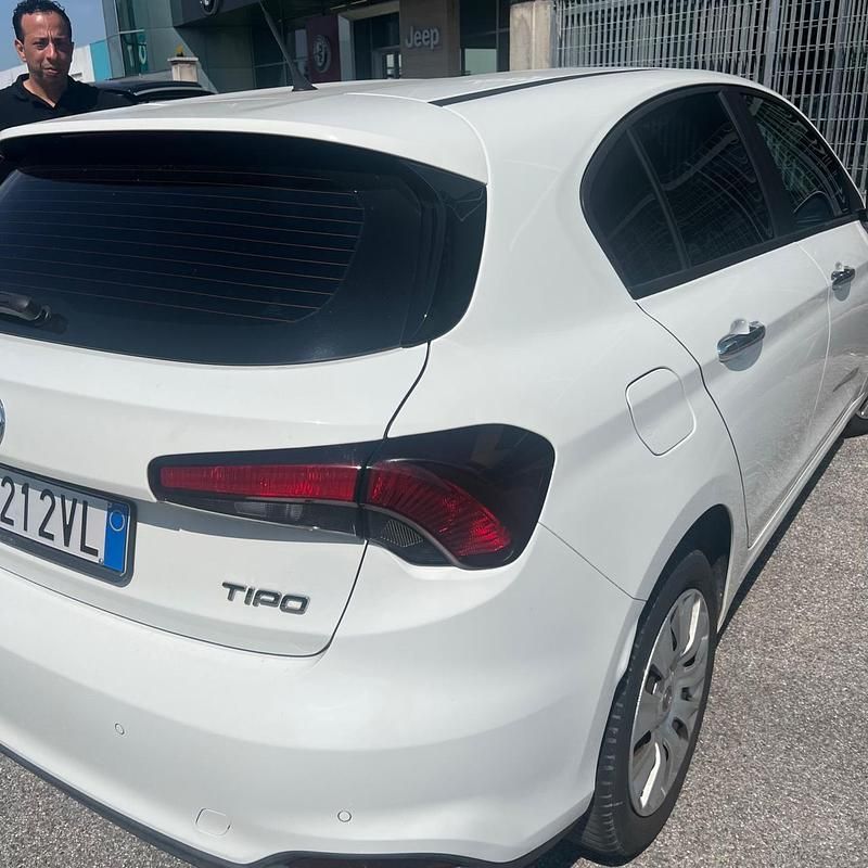 Usata Fiat Tipo Easy 119 CV (87 kW) 2018 Bianco Berlina