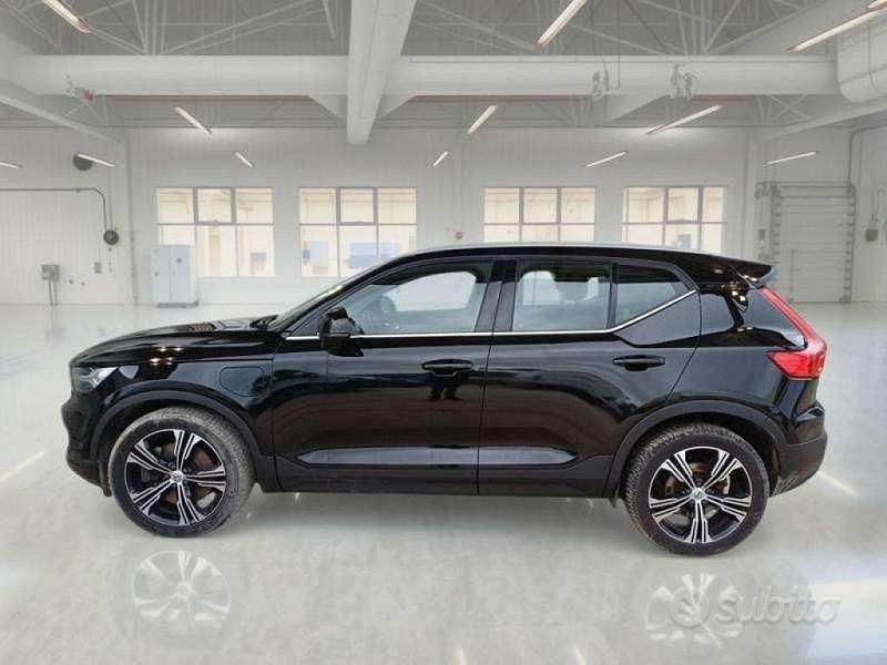 Usata Volvo XC40 Inscription 129 CV (94 kW) 2021 Nero SUV