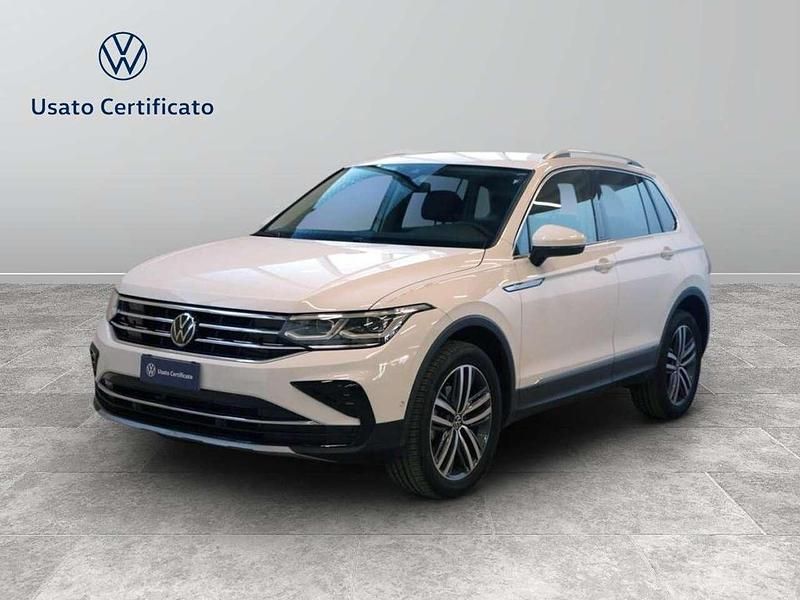 Bianco Usata 2021 VW Tiguan Elegance SUV | 27.500 € (Buon prezzo) - Immagine 1/4