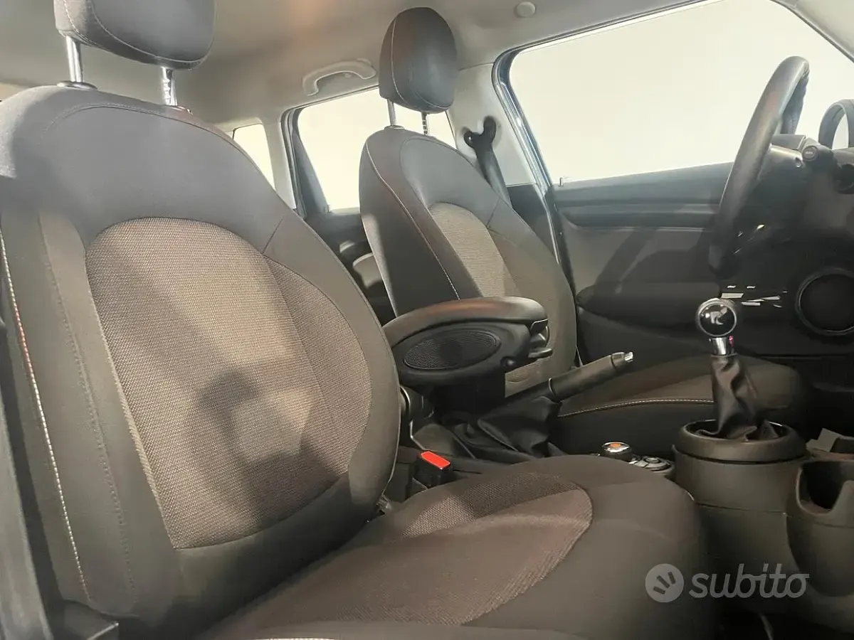 Usata Mini One D 95 CV (69 kW) 2016 Blu Utilitaria