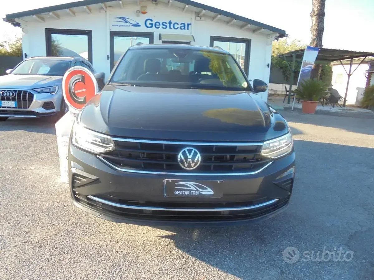 Usata VW Tiguan Life 150 CV (110 kW) 2021 Antracite(met.) SUV