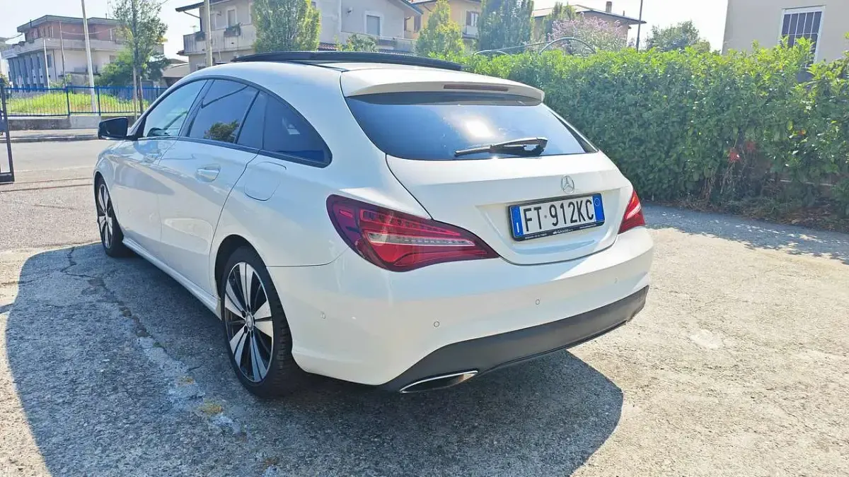 Usata Mercedes CLA180 Shooting Brake 122 CV (89 kW) 2016 Bianco Station wagon