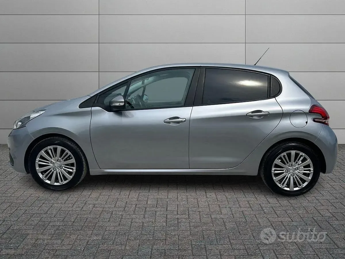 Usata Peugeot 208 Allure 83 CV (61 kW) 2018 Grigio Utilitaria