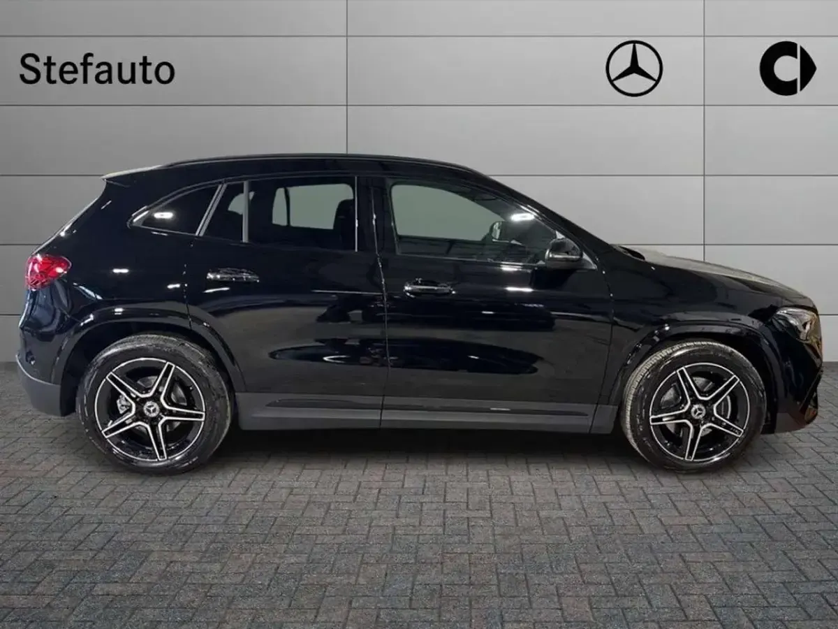 Nuova Mercedes GLA200 Advanced Plus 150 CV (110 kW) 2026 Nero notte SUV