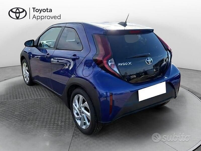 Nuova Toyota Aygo X Active 72 CV (52 kW) 2025 Blu SUV