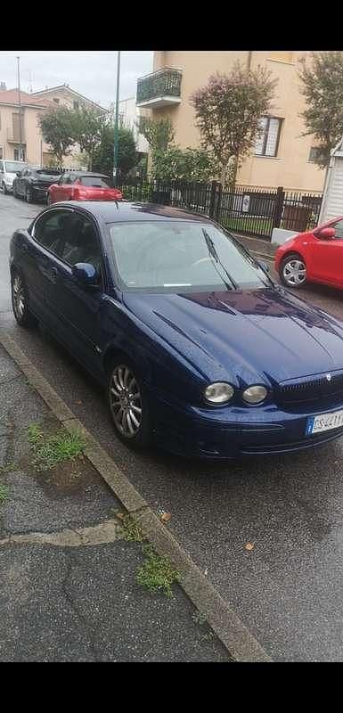 Blu/azzurro Usata 2005 Jaguar X-type Classic Tre volumi | 1200 € - Immagine 1/2