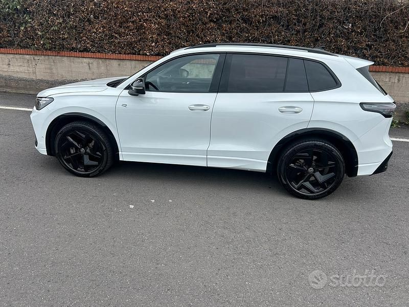 Usata VW Tiguan R-line 2025 Bianco SUV