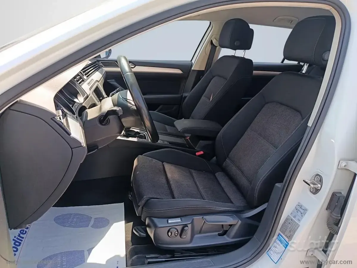 Usata VW Passat Executive 150 CV (110 kW) 2015 Bianco Berlina