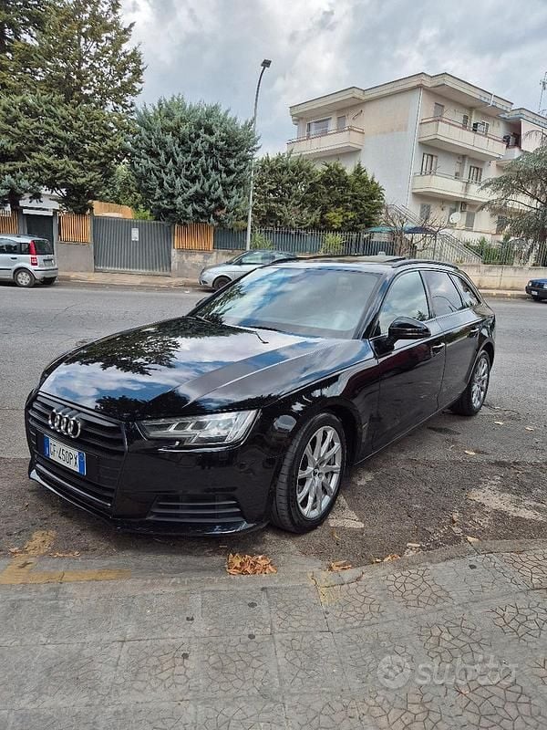 Usata Audi A4 150 CV (110 kW) 2018 Nero Station wagon