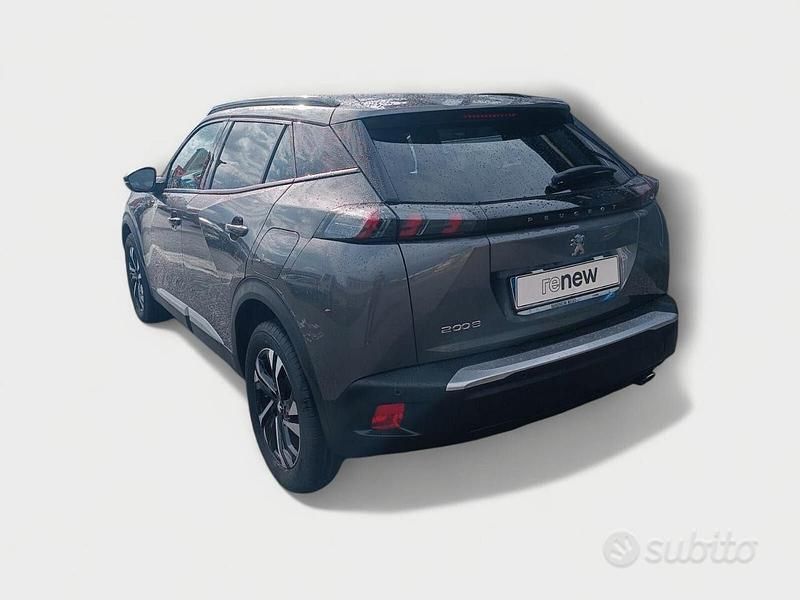 Usata Peugeot 2008 Allure 131 CV (96 kW) 2022 Grigio SUV