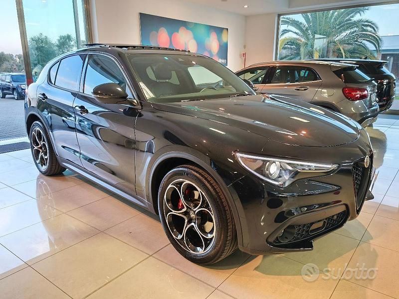Usata Alfa Romeo Stelvio 160 CV (117 kW) 2022 Nero SUV