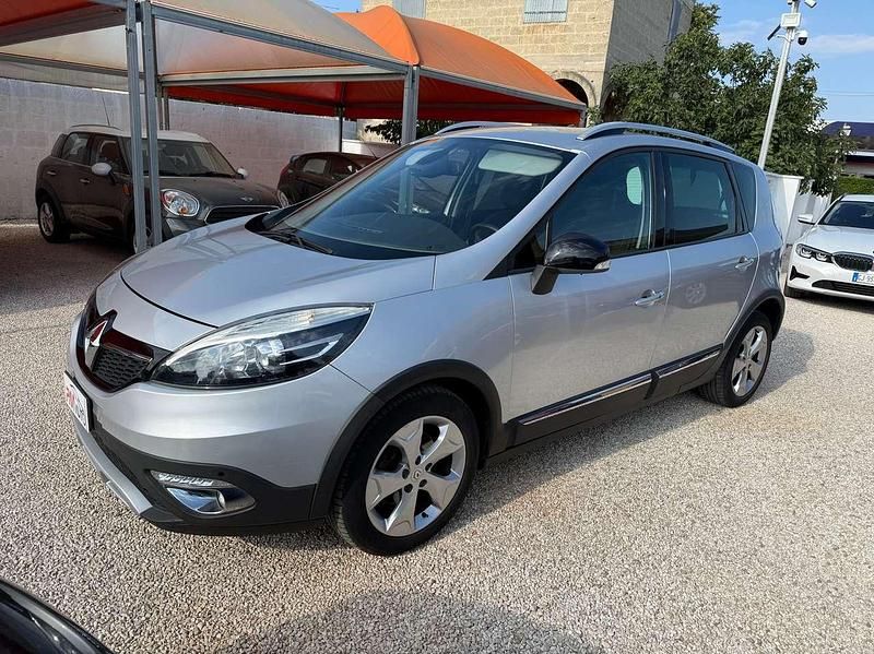 Usata Renault Scénic III XMOD 110 CV (80 kW) 2013 Argento Monovolume