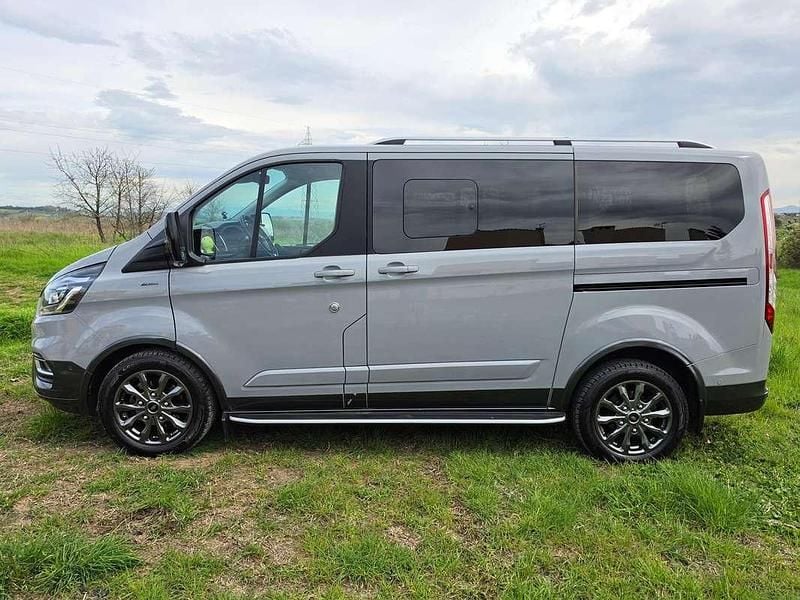 Usata Ford Tourneo Custom Active 150 CV (110 kW) 2022 Grigio Furgone