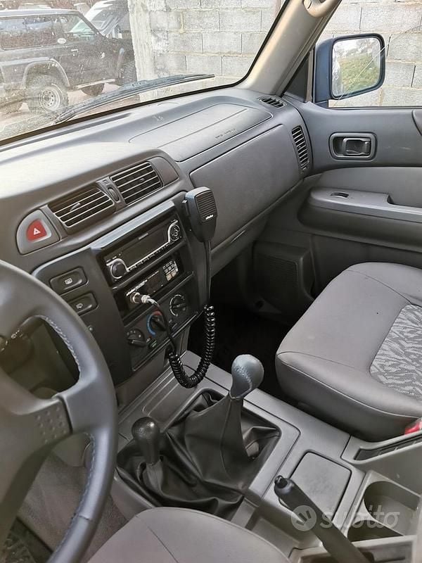 Usata Nissan Patrol 156 CV (114 kW) 2002 Blu SUV