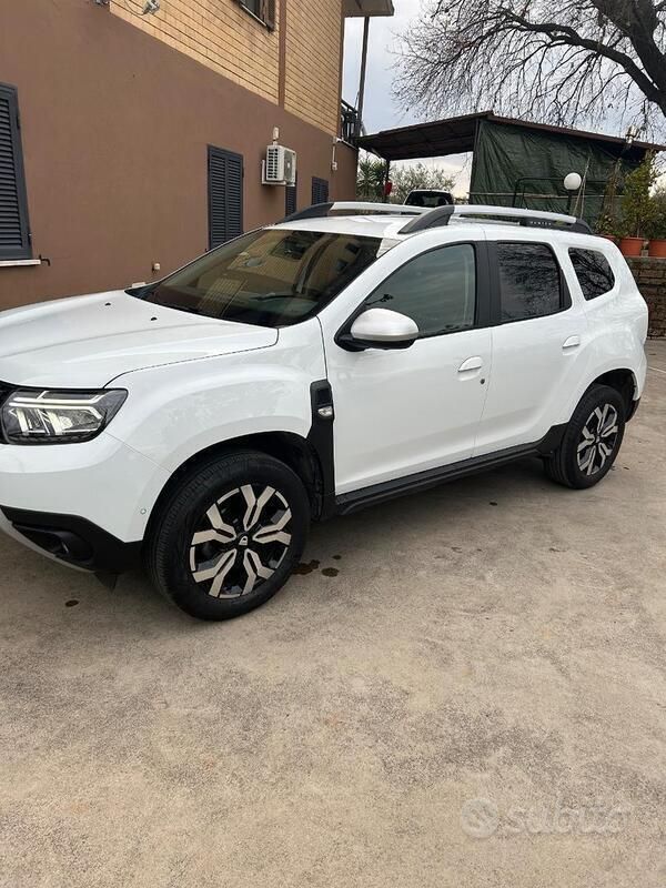 Bianco Usata 2022 Dacia Duster SUV | 15.900 € (Buon prezzo) - Immagine 1/4