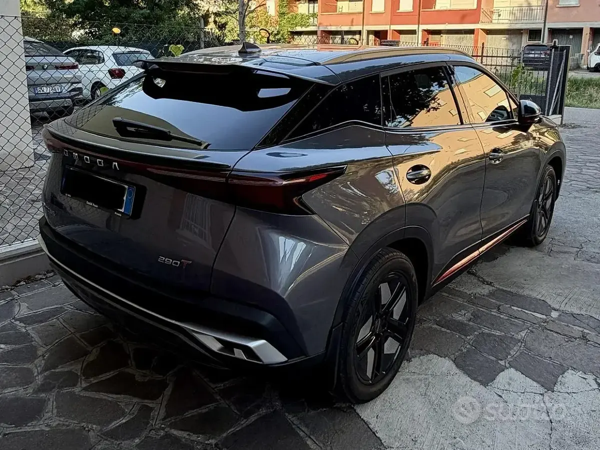 Usata Omoda 5 147 CV (108 kW) 2024 Grigio SUV