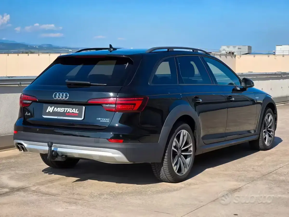 Usata Audi A4 Allroad Business 272 CV (200 kW) 2017 Nero Station wagon