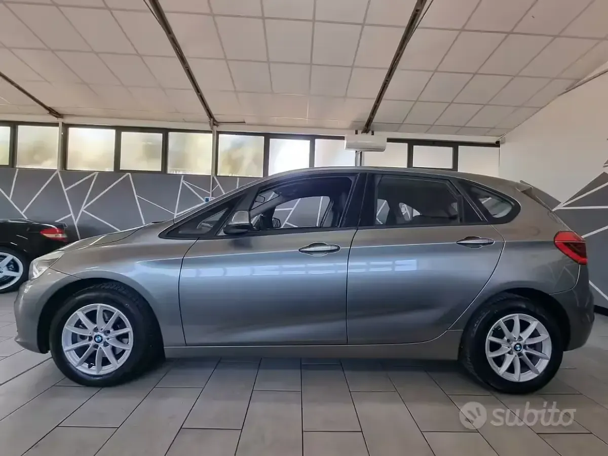 Usata BMW 216 Active Tourer Advantage 116 CV (85 kW) 2017 Marrone Monovolume