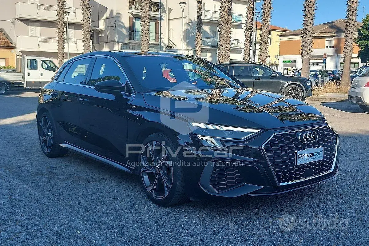 Usata Audi A3 Sportback S-Line 116 CV (85 kW) 2023 Nero Utilitaria