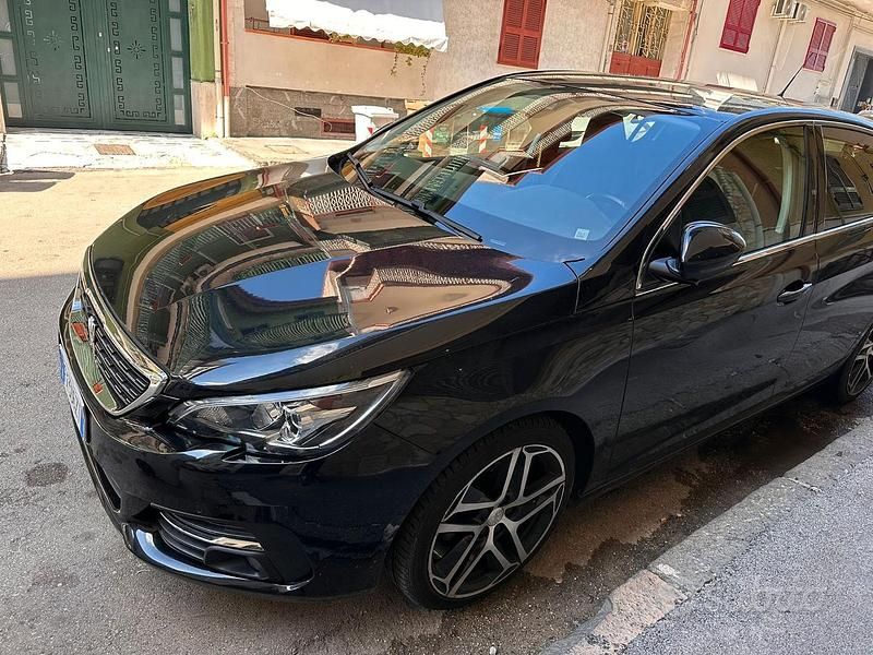Usata Peugeot 308 Allure 131 CV (96 kW) 2019 Nero Berlina