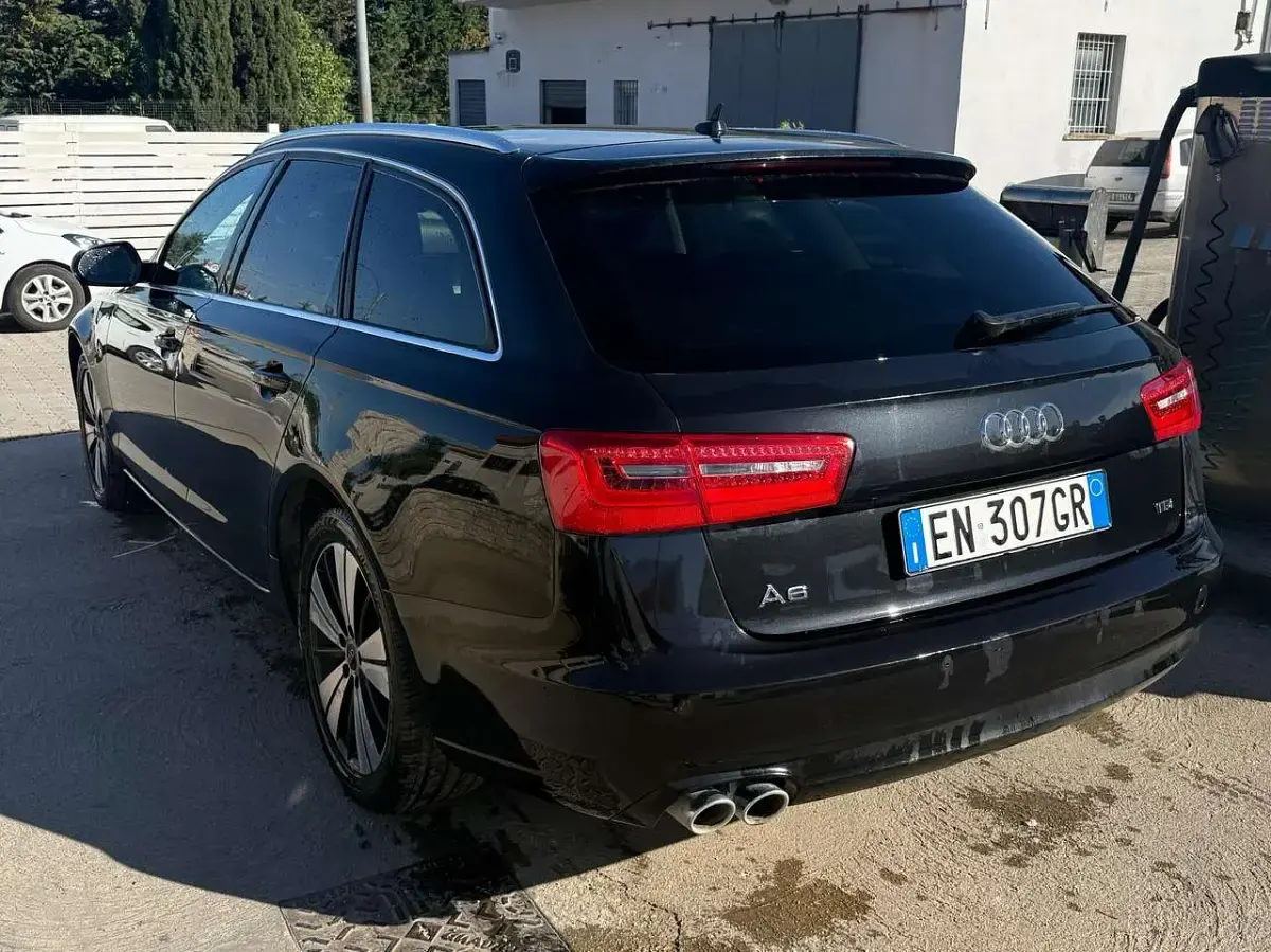 Usata Audi A6 Advanced Plus 177 CV (130 kW) 2012 Nero Station wagon