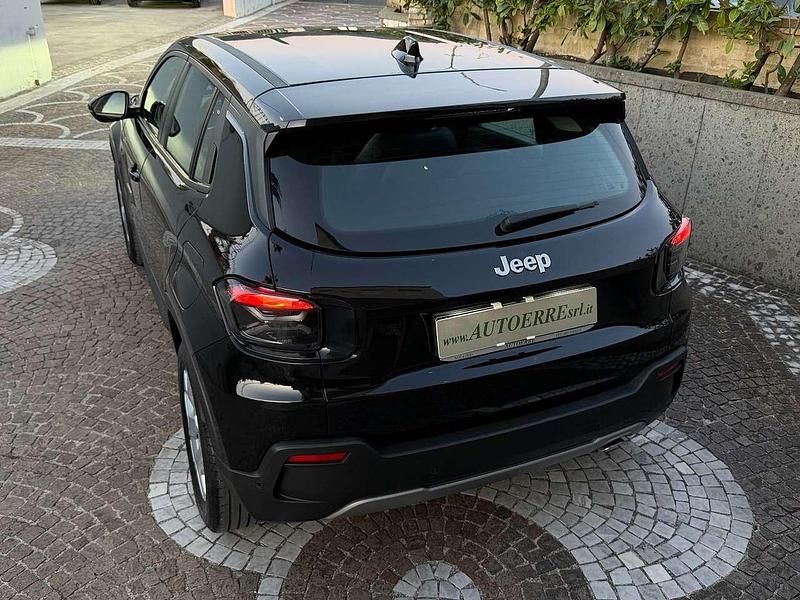 Usata Jeep Avenger Altitude 101 CV (74 kW) 2024 Nero SUV