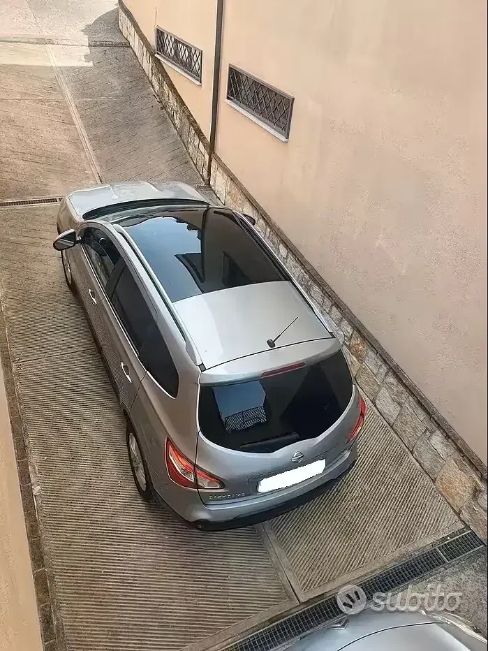 Usata Nissan Qashqai +2 Tekna 150 CV (110 kW) 2011 Grigio SUV