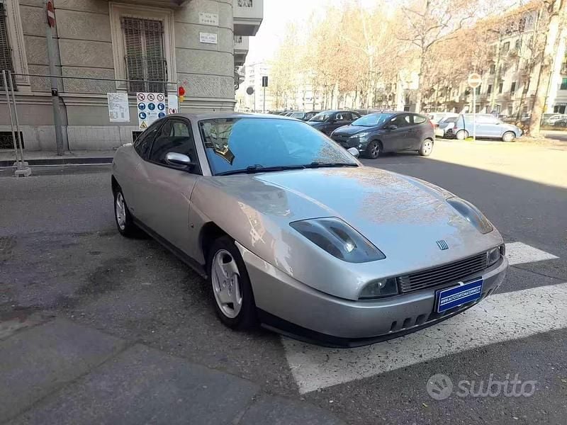 Usata Fiat Coupé 154 CV (113 kW) 1999 Grigio metallizzato Coupé