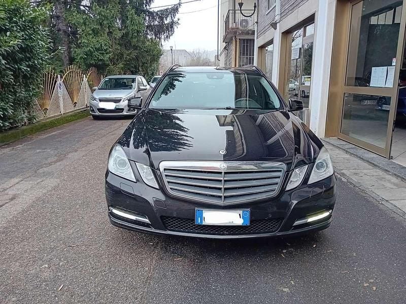 Usata Mercedes E250 204 CV (150 kW) 2013 Nero Station wagon
